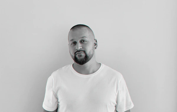 Retrato de Ana Carolina Lopes em ambiente claro